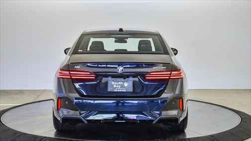 2025 BMW i5 eDrive40