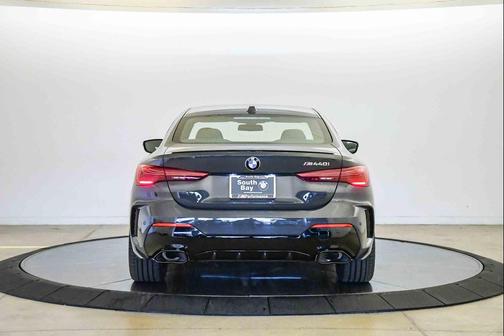Dravit Grey Metallic 2027 BMW M440 i