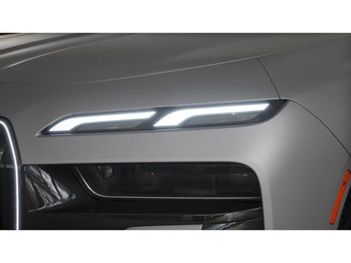 2025 BMW 740 i