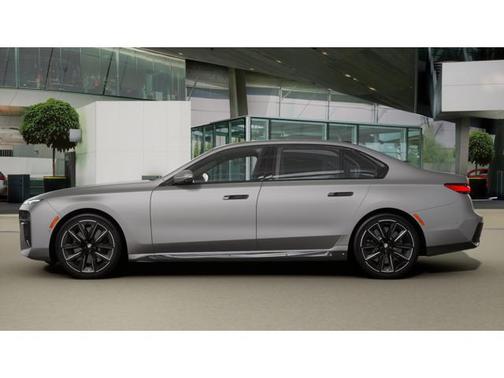 2025 BMW 740 i