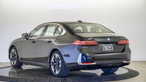 2026 BMW i5 xDrive40