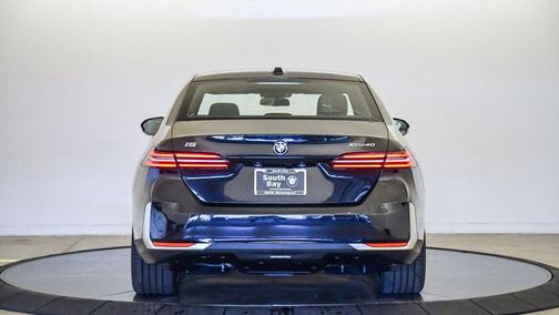 2026 BMW i5 xDrive40