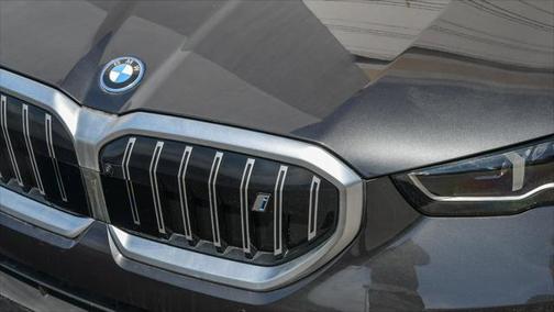 2025 BMW i5 xDrive40