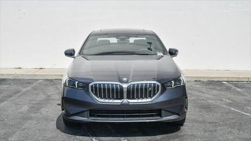 2025 BMW i5 xDrive40