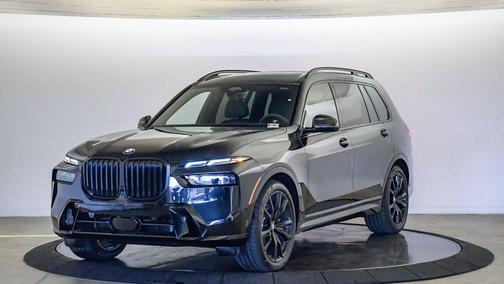 Black Sapphire Metallic 2026 BMW X7 xDrive40i