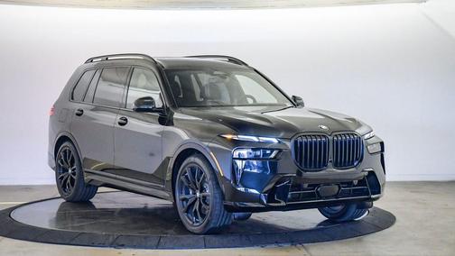 Black Sapphire Metallic 2026 BMW X7 xDrive40i