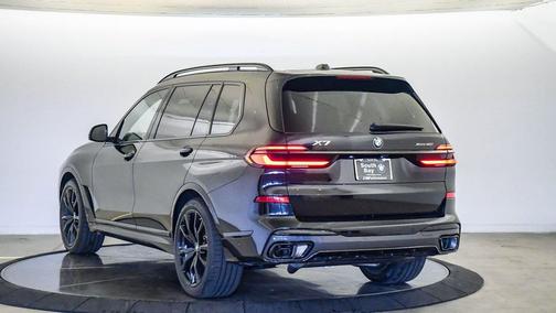 Black Sapphire Metallic 2026 BMW X7 xDrive40i