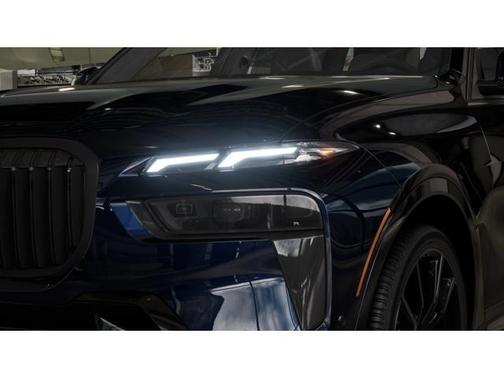 Carbon Black Metallic 2027 BMW X7 xDrive40i