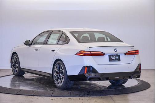 2025 BMW 530 i