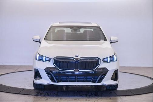 2025 BMW 530 i