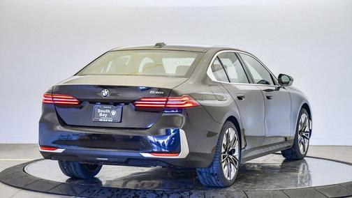 2026 BMW 530 i