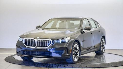 2026 BMW 530 i