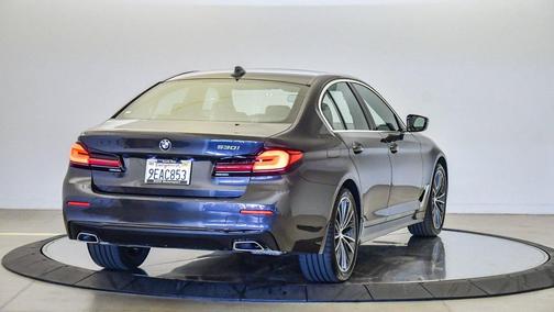 2023 BMW 530 i