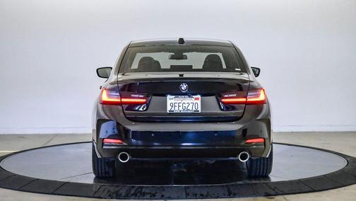 Jet Black 2023 BMW 330 330i