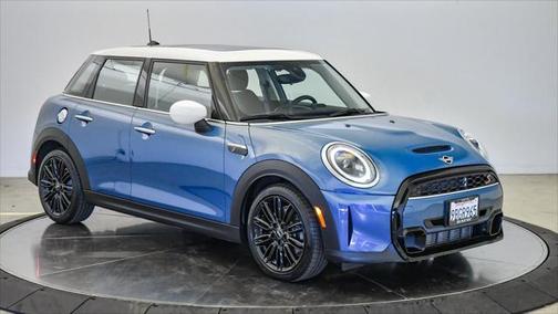 2023 MINI Hardtop Cooper S
