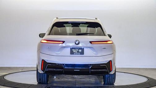 2026 BMW iX xDrive60