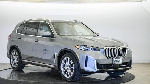 Skyscraper Grey Metallic 2024 BMW X5 xDrive40i