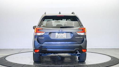 Magnetite Gray Metallic 2021 Subaru Forester Premium