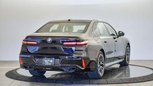 2026 BMW 760 760i xDrive