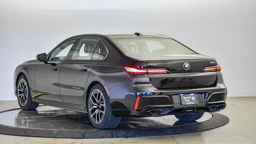 2026 BMW 760 760i xDrive