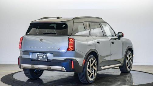 Green Metallic 2025 MINI Countryman Cooper S ALL4
