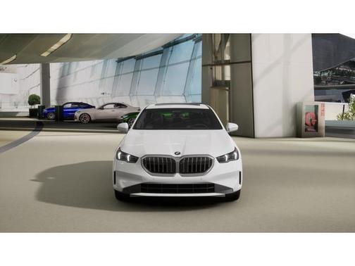 Alpine White 2027 BMW 530 i xDrive