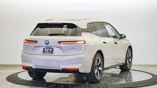 2026 BMW iX xDrive45