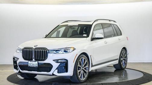 Alpine White 2022 BMW X7 xDrive40i