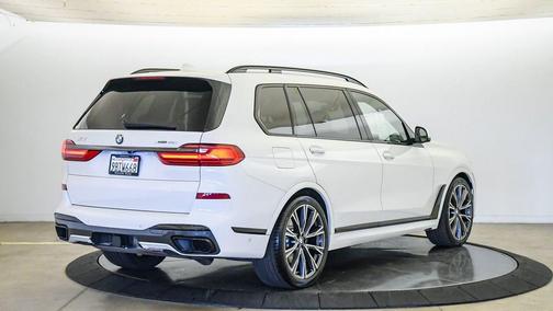 Alpine White 2022 BMW X7 xDrive40i