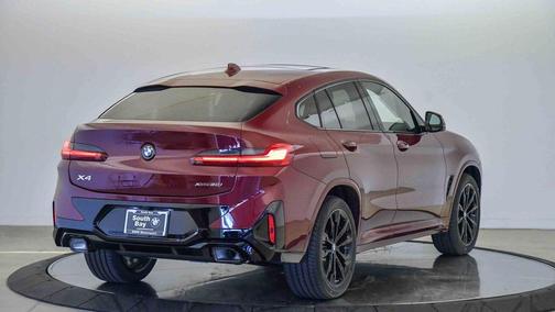 2025 BMW X4 xDrive30i