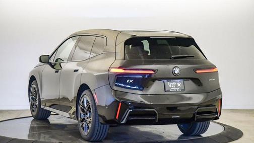 2026 BMW iX xDrive45