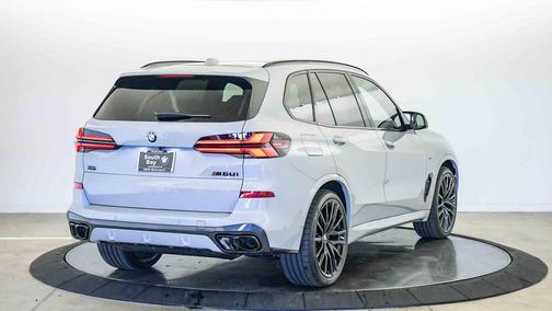 Brooklyn Grey Metallic 2026 BMW X5 M60i