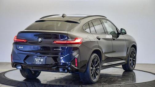 2025 BMW X4 xDrive30i