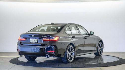 2023 BMW 330 330i