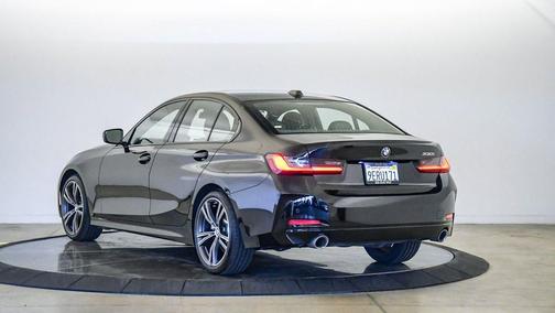 2023 BMW 330 330i