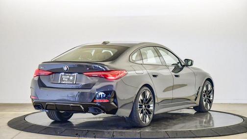 2026 BMW M440 i xDrive