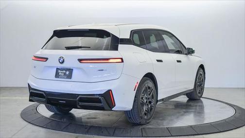 2026 BMW iX xDrive45