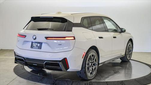 2026 BMW iX xDrive45