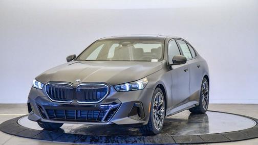2026 BMW 530 i