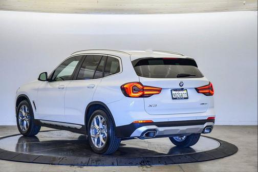 2023 BMW X3 sDrive30i