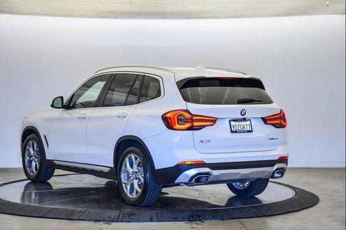 2023 BMW X3 sDrive30i