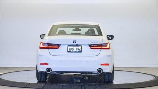 2025 BMW 330 i