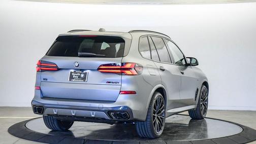 2026 BMW X5 M60i
