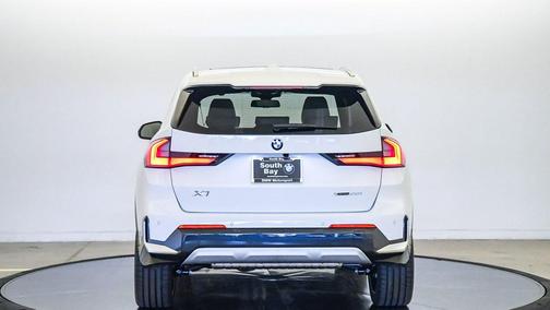 Alpine White 2026 BMW X1 xDrive28i