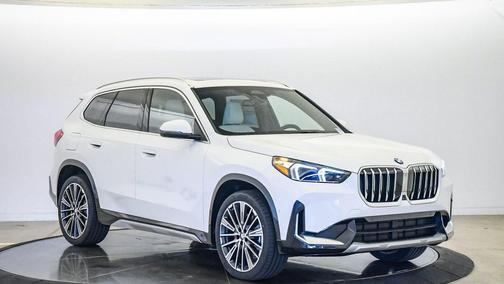 Alpine White 2026 BMW X1 xDrive28i
