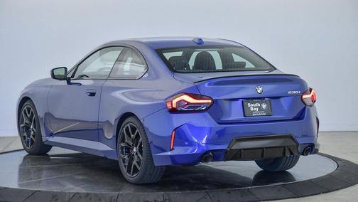 2025 BMW 230 i