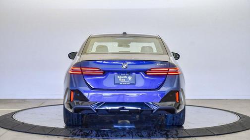 2026 BMW 530 i