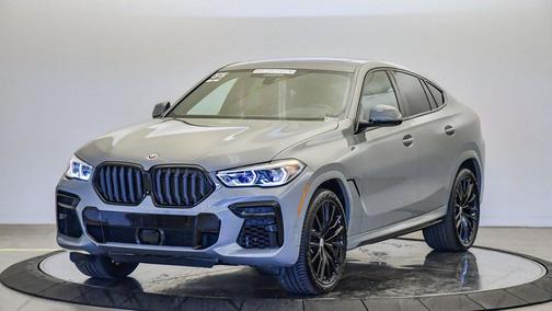 2022 BMW X6 M50i