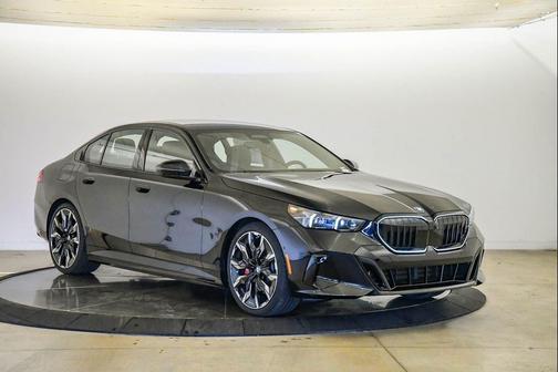 Black Sapphire Metallic 2026 BMW 550e xDrive