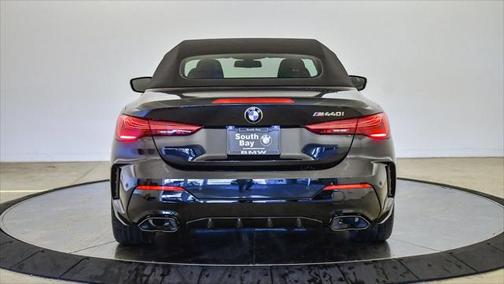 2025 BMW M440 i